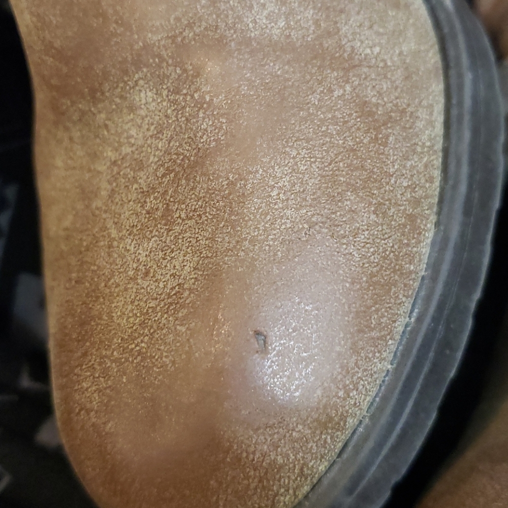 Boots - Picture 5 of 5